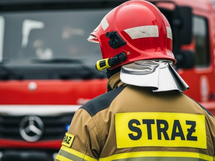 Siewierz w centrum uwagi: pożar, kolizja i świąteczny jarmark z udziałem strażaków