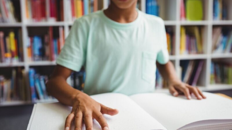 Bobrowniki inwestują w nowoczesne multimedia dla szkół