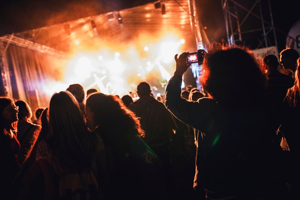 Karnawał w Sączowie: Międzypokoleniowa zabawa łączy lokalną społeczność