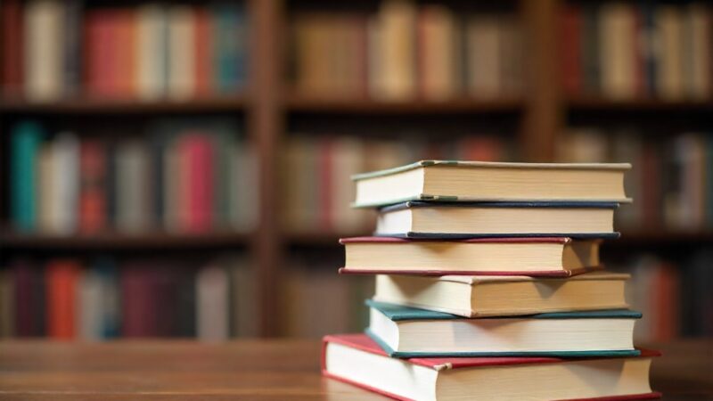 Zimowe kreatywne warsztaty w bibliotece: plastyka i literatura dla dzieci