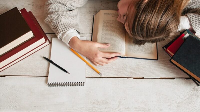 Lena Zaręba z Siewierza triumfuje w wojewódzkim konkursie biologii!