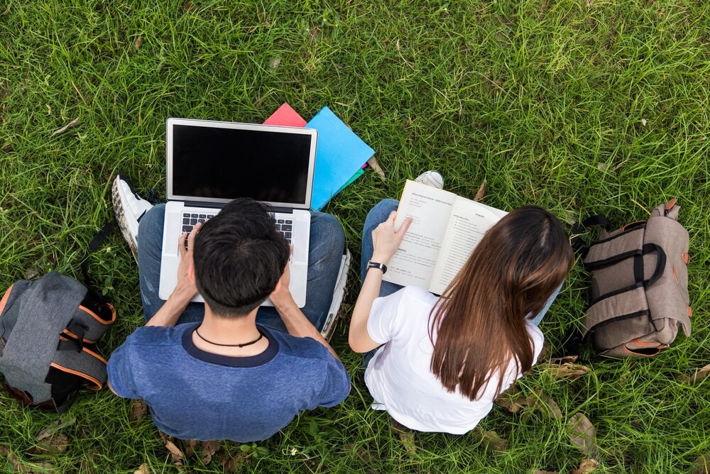 Harcerskie zimowe półkolonie w Czeladzi: dzieci gotowe na przygodę!