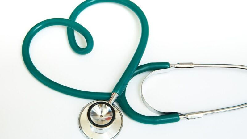 Jak profilaktyka onkologiczna może ocalić życie: Spotkanie z Justyną Dec