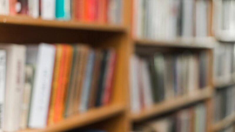 Światowy Dzień Czytania Tolkiena: zanurz się w magii Śródziemia 25 marca