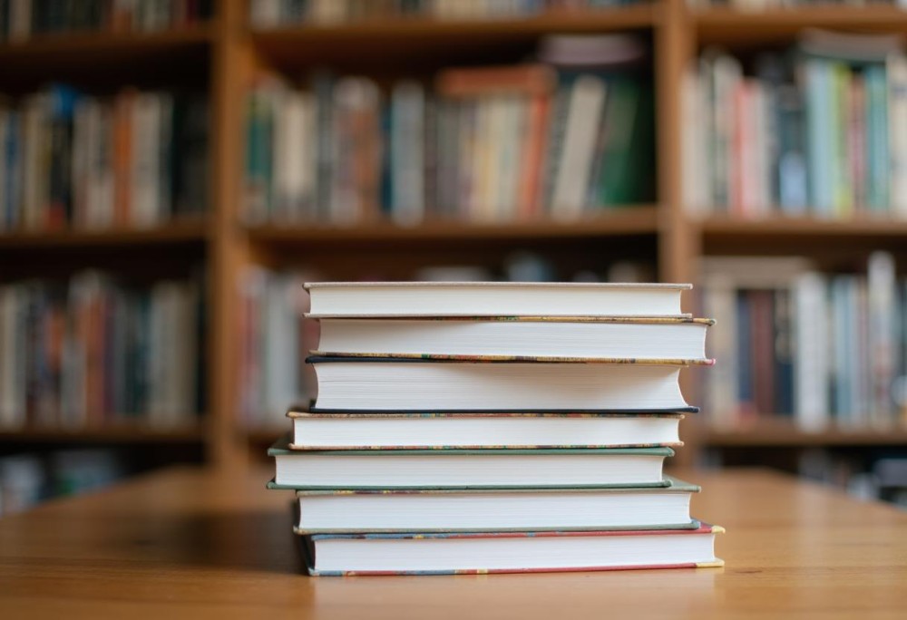 Neony, które kształtowały charakter Czeladzi: podróż w czasie