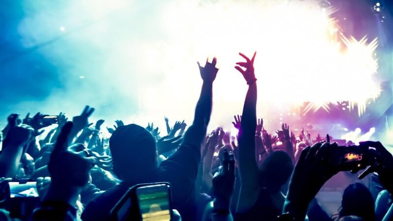 Kabaret Paranienormalni z nowym programem „Ostre Cięcie” 19 kwietnia w Czeladzi!