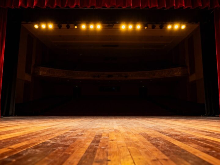 Kogut w rosole – komedia, która odkrywa więcej niż tylko sekrety!