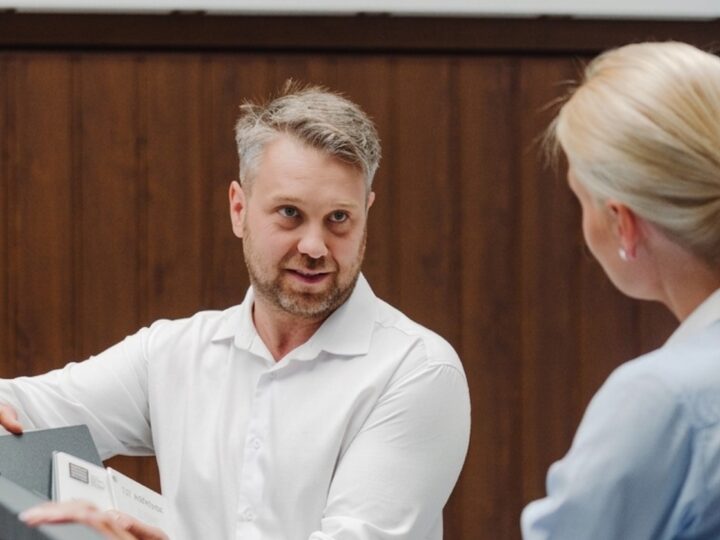 Wybór stolarki do domu. Gdzie w Czeladzi szukać sprawdzonych rozwiązań i na jaką markę postawić?