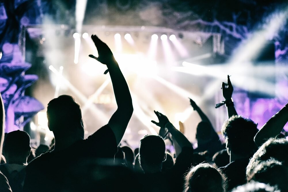Muzyczna Podróż z Handpanem — Subtelności
